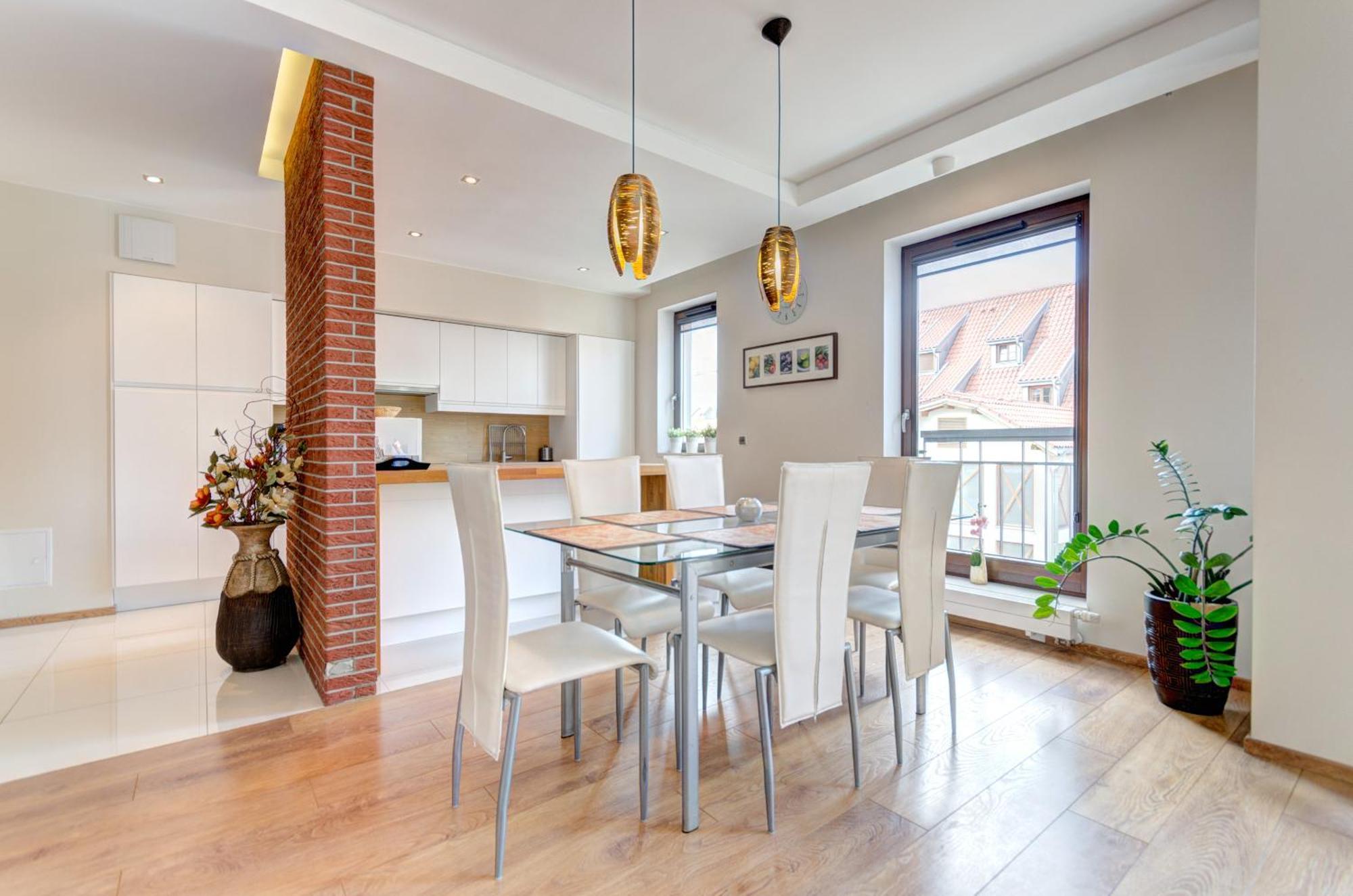 Apartments Old Town Szafarnia & By Noclegi Renters — Photos 1